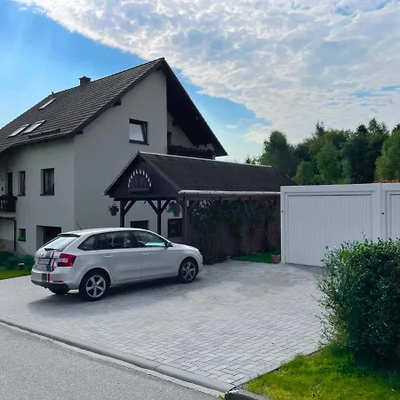 Ferienwohnung In Ruhiger Waldrandlage Barenstein Exterior photo