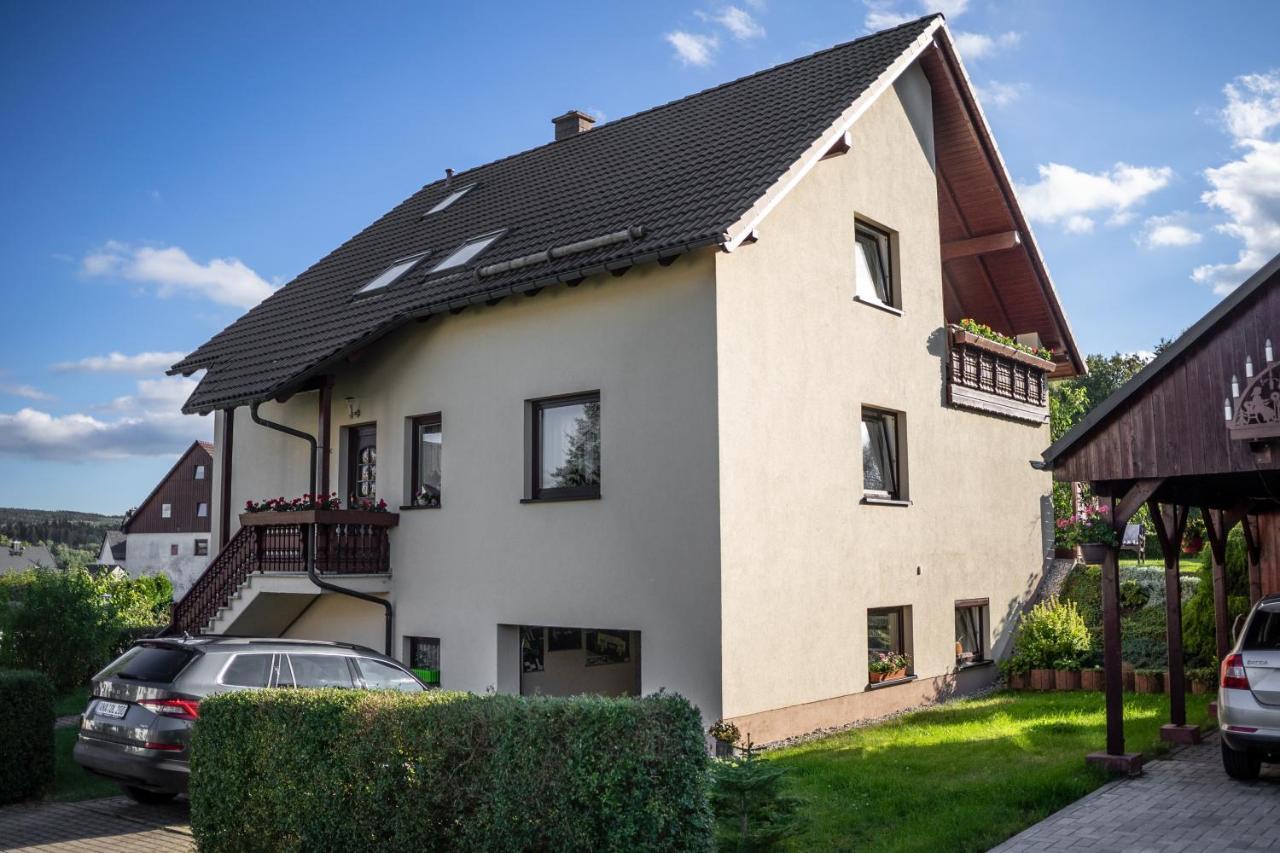 Apartment In Ruhiger Waldrandlage *