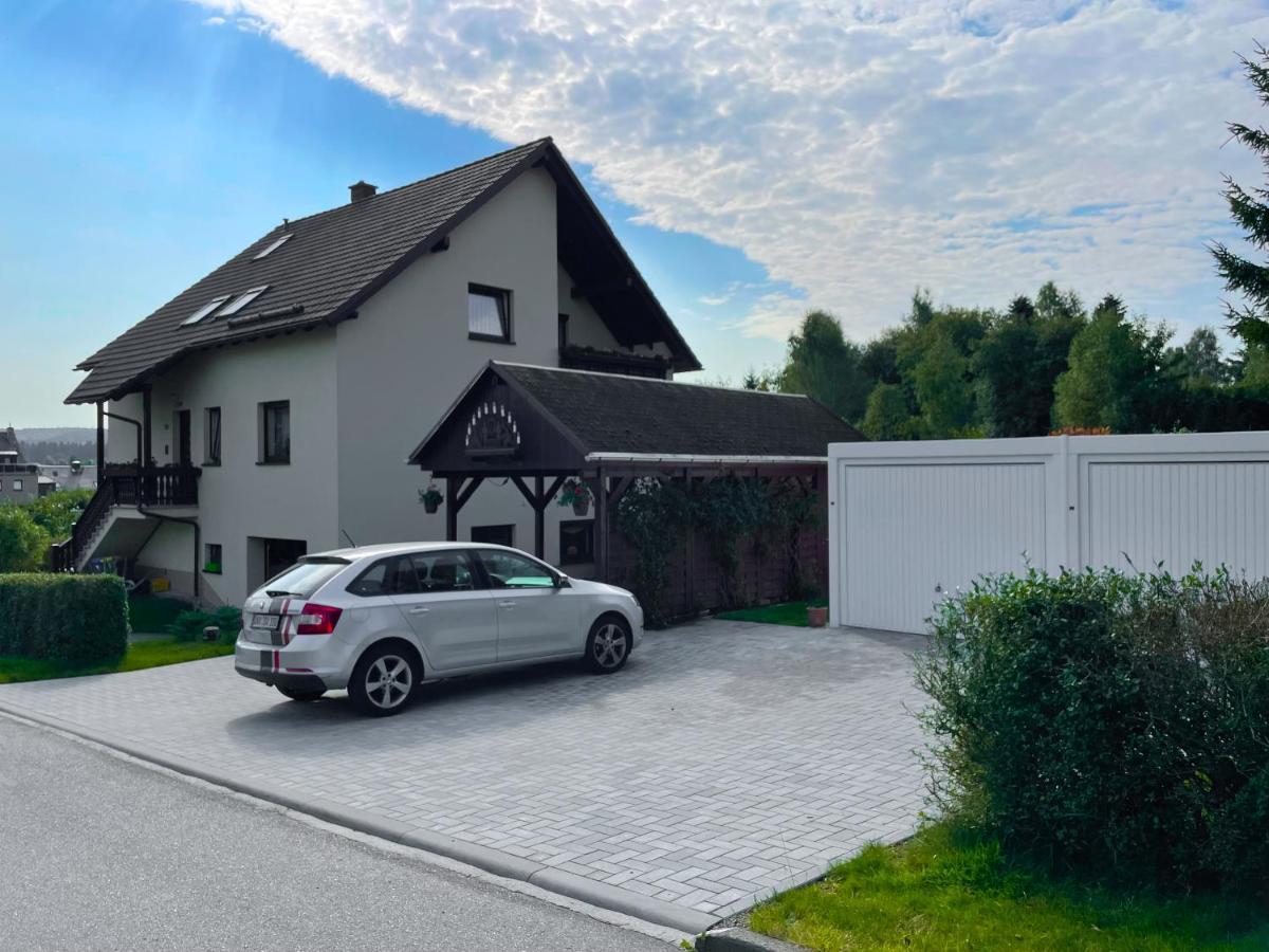 Apartment In Ruhiger Waldrandlage Barenstein